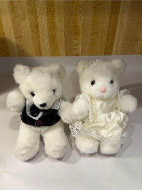 Commonwealth Wedding Bears Plush Bride